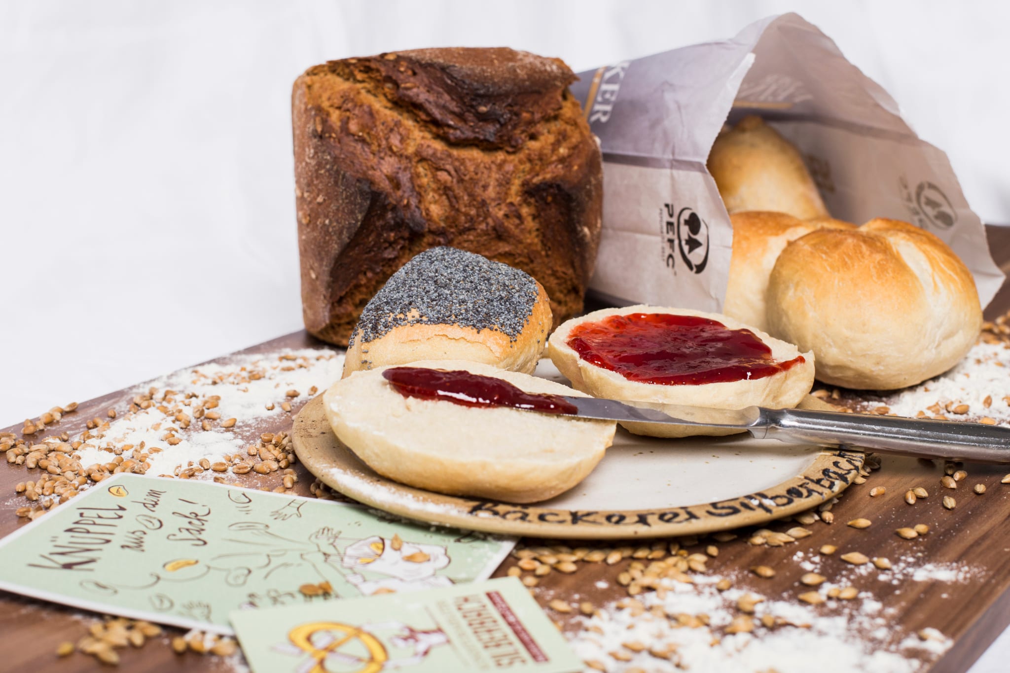 Marmeladenbrötchen & Mohnbrötchen von Bäckerei Silberbach aus Wernigerode