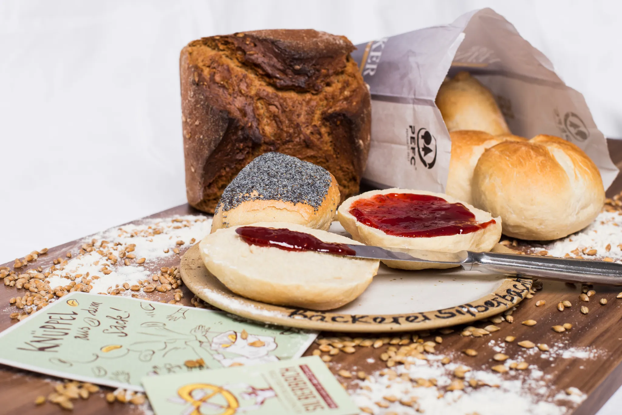 Marmeladenbrötchen & Mohnbrötchen von Bäckerei Silberbach aus Wernigerode